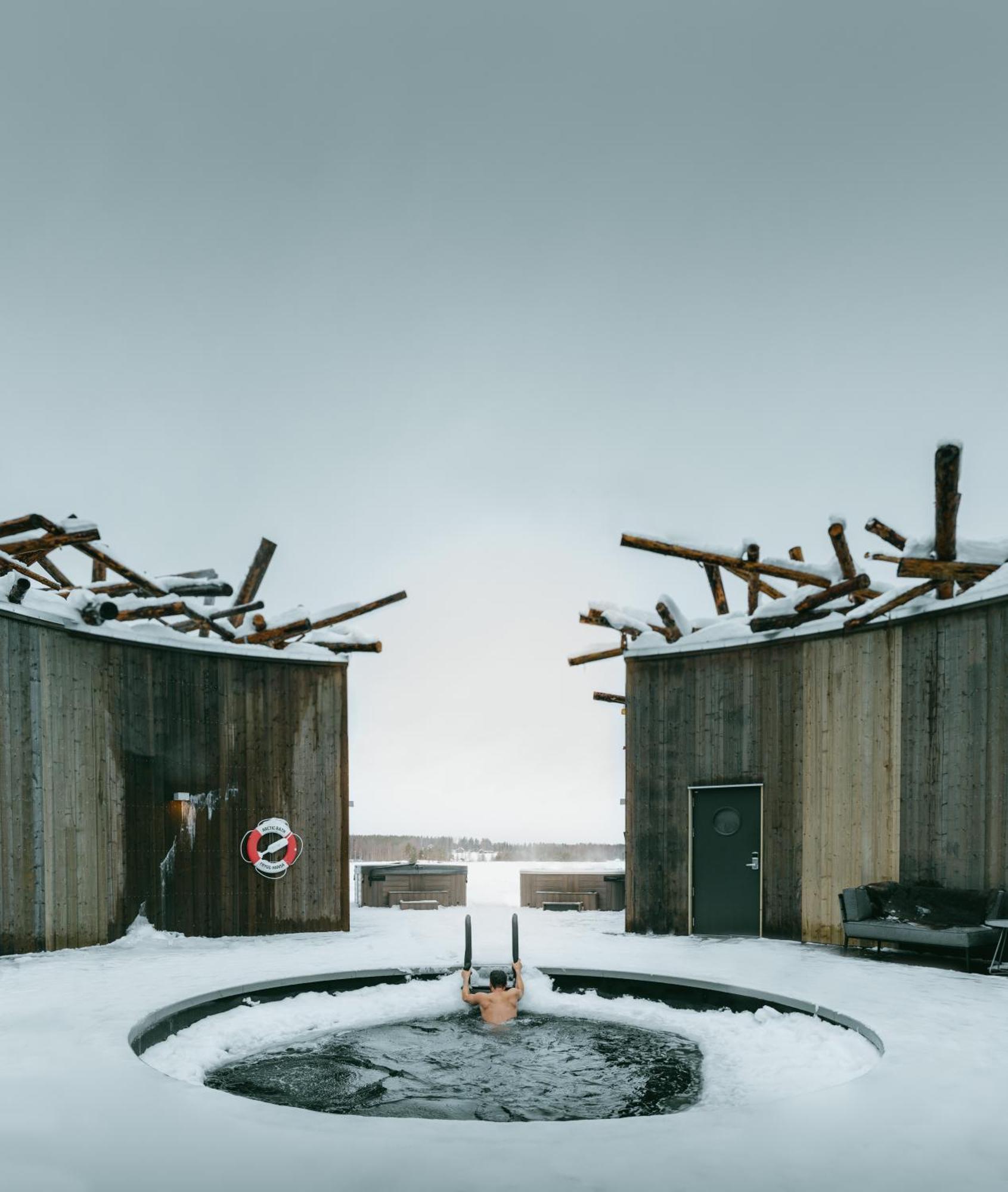 Hôtel Arctic Bath à Harads Extérieur photo
